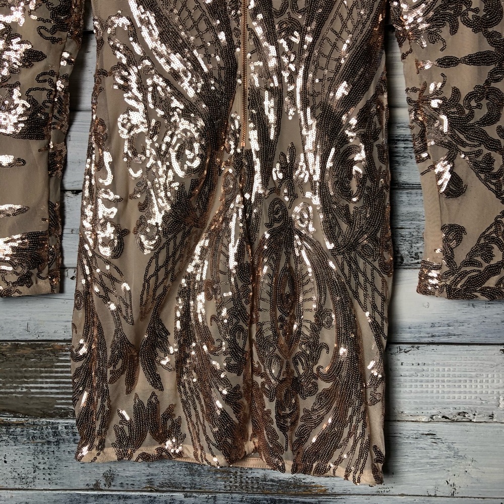 Lulu’s Gold Sequin Bodycon - Picture 5 of 8